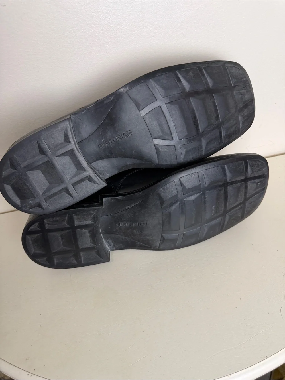 (2382) Bostonian Black Slip-On Leather Dress Loafers, Size: 11M